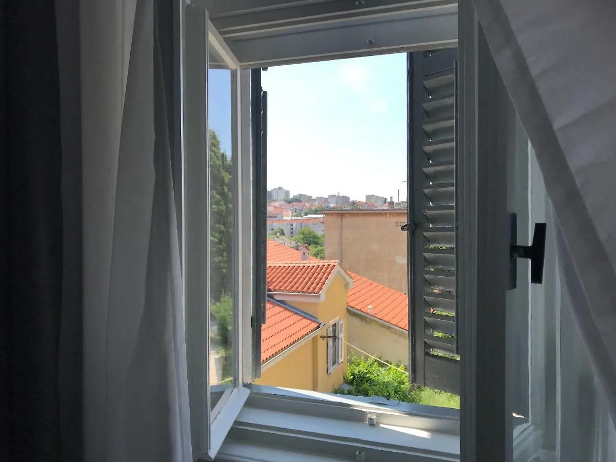 Alloro Boutique Apartment Pula 0*,  Chorwacja